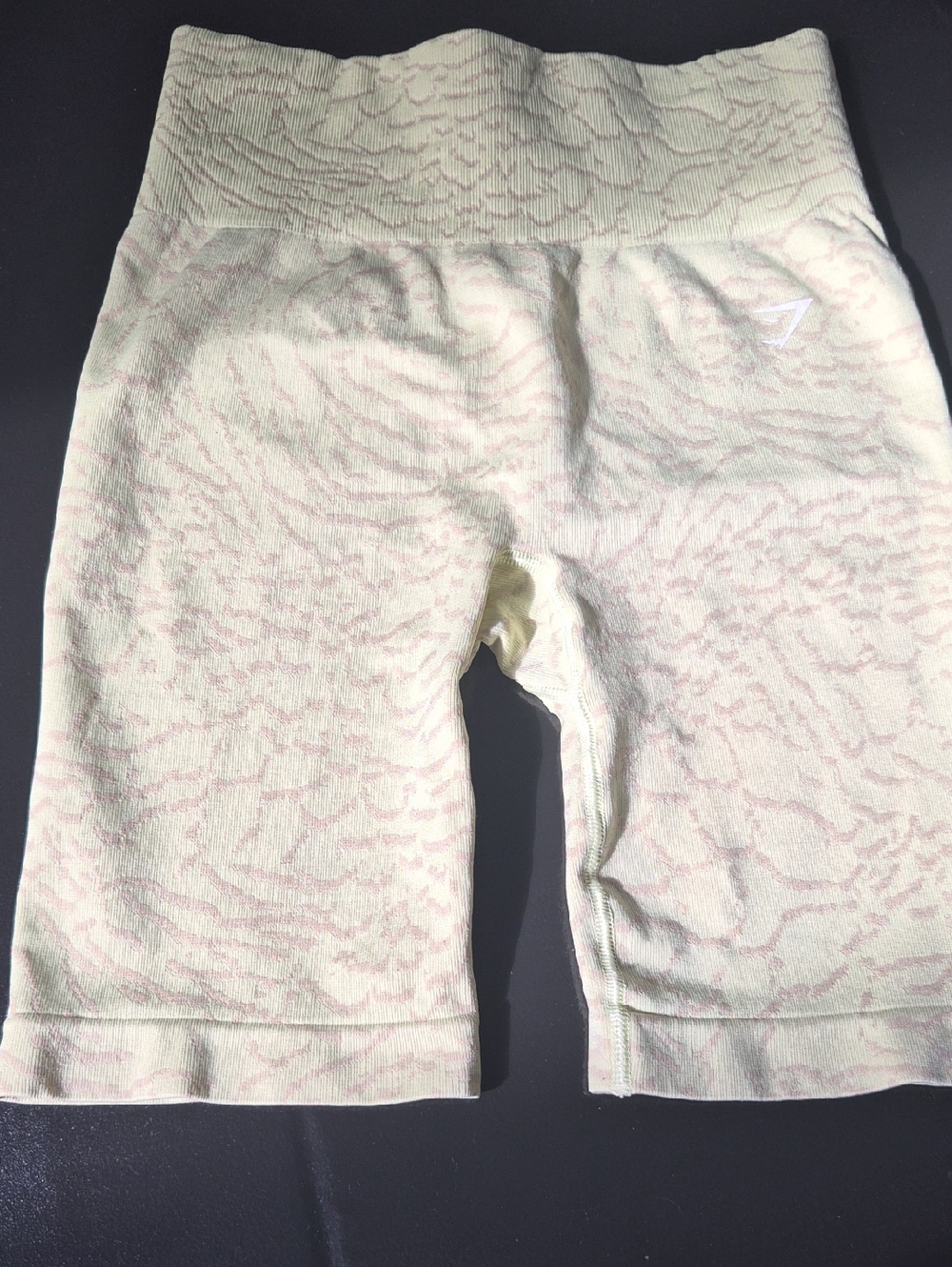 Gymshark Women's Pale Yellow Seamless High-Waist Bike Shorts